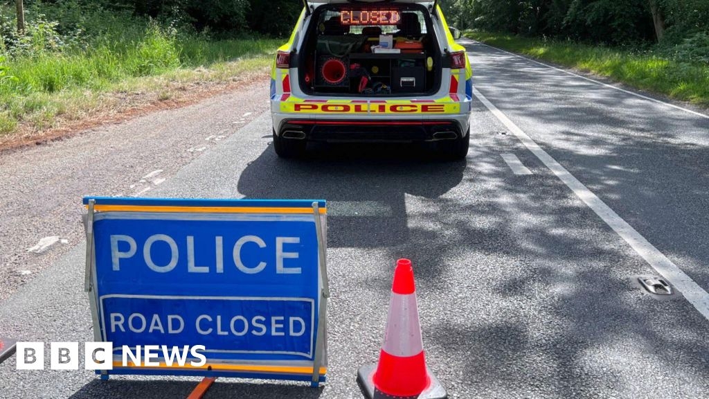 Lyndhurst: Five in hospital after crash on A35