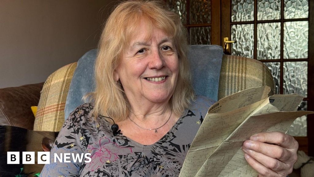 Midlands families' VE Day letters show delight and relief