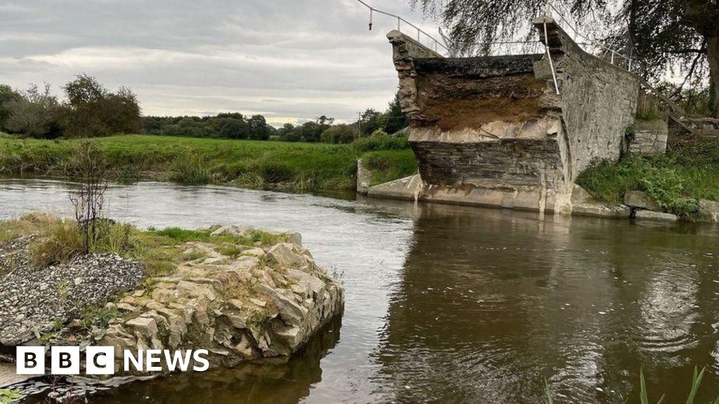 Llanerch Bridge: Plans scrapped to rebuild flood-hit bridge