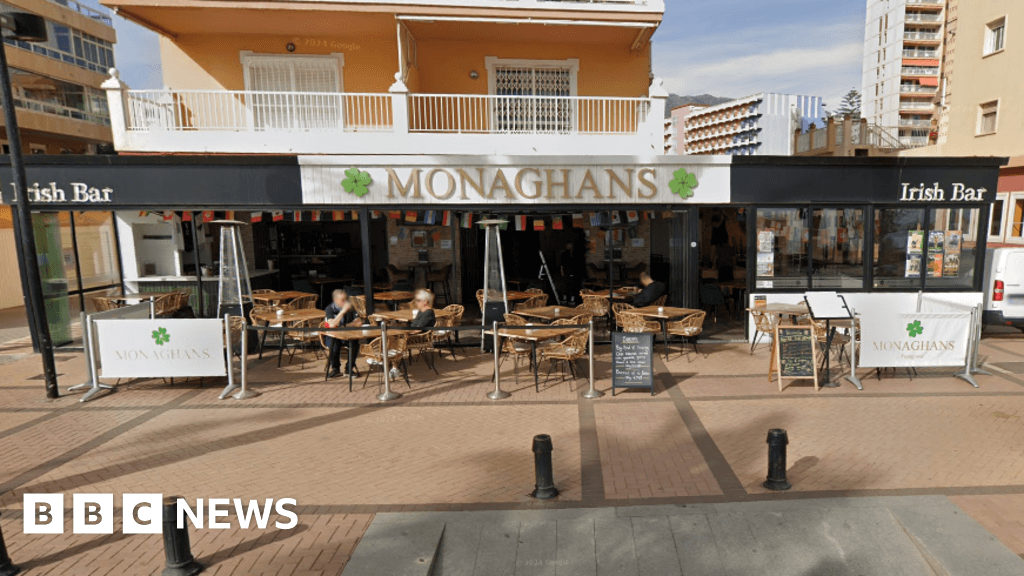 Two Scottish men shot dead at bar in Spain