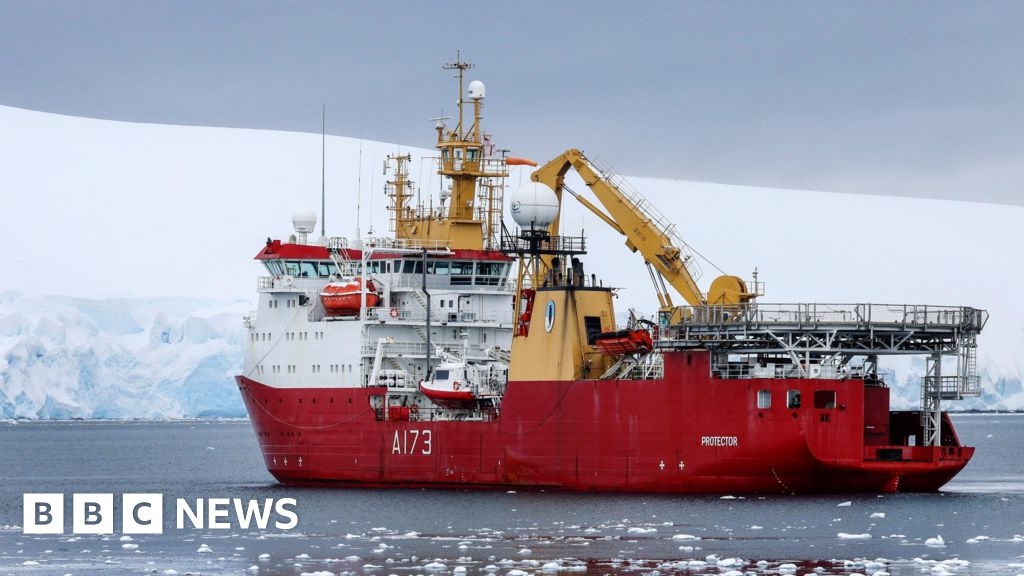 Royal Navy's HMS Protector gets Freedom of the City of Cambridge