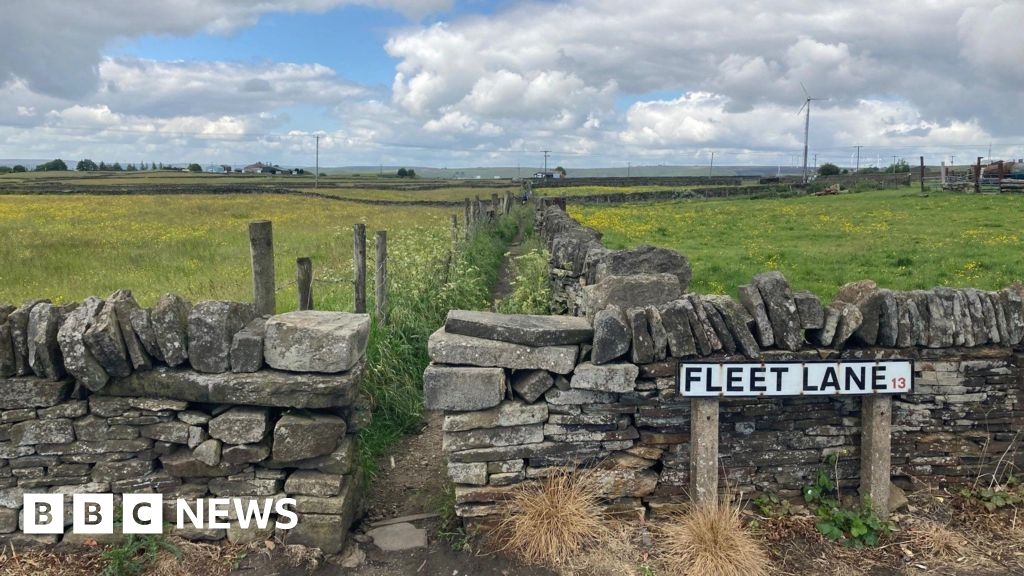 Hundreds object to 295 homes plan for green belt land in Bradford