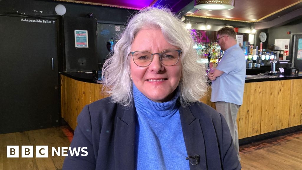 Ask for Angela: Bath bars train staff to protect unsafe customers