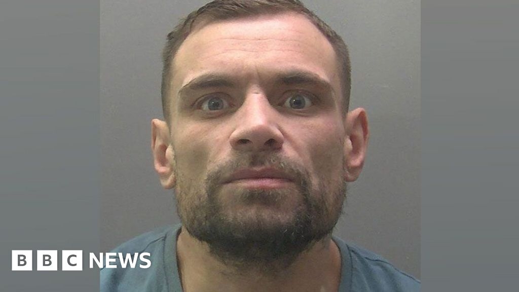 Masked knife-wielding Peterborough man jailed for robbing shop