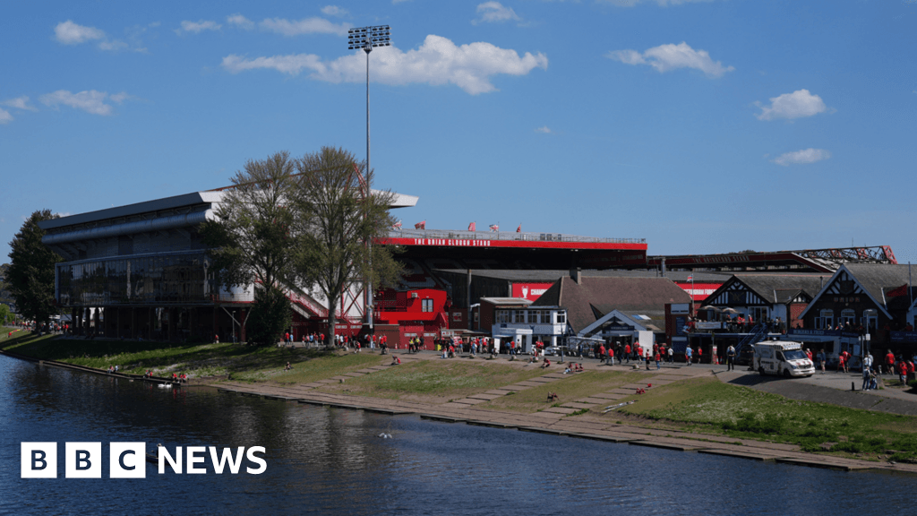 Nottingham Forest stadium expansion given green light