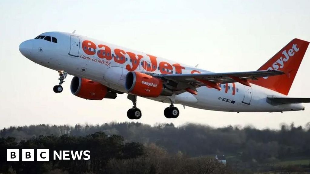 Flights cuts 'no reflection on Manx airport', says minister