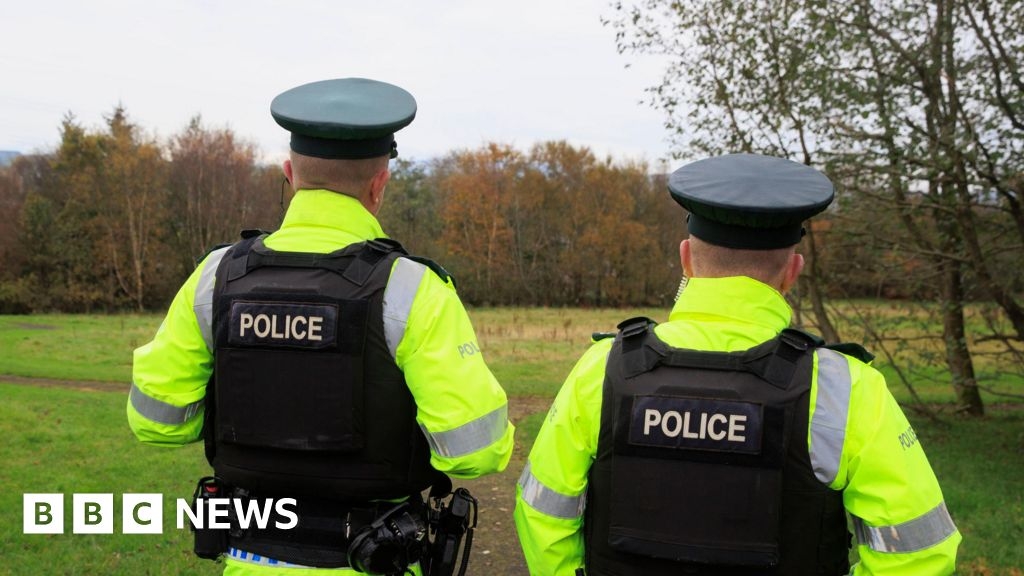 PSNI recruitment: More than 3,000 apply to join police service