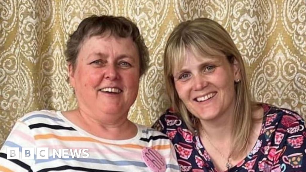'Reckless' M4 driver jailed after causing deaths of mum and daughter