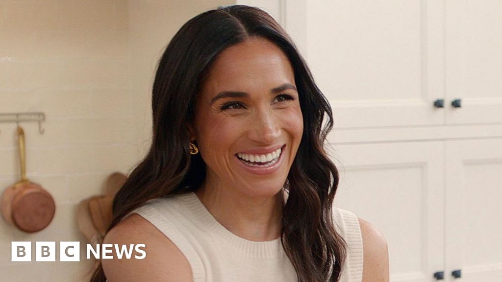 Meghan using 'HRH' title but only in private