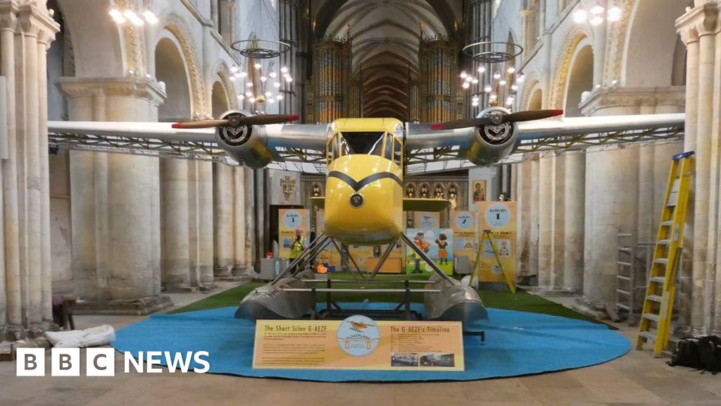 Rochester Cathedral welcomes restored WW2 plane for exhibition