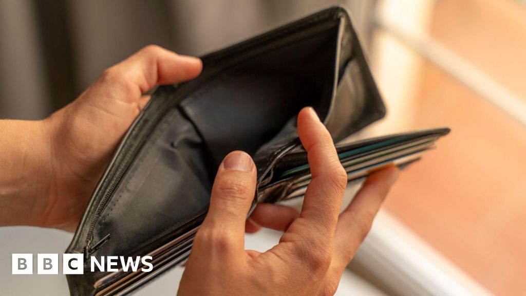 Stormont: Anti-poverty strategy to be considered by ministers