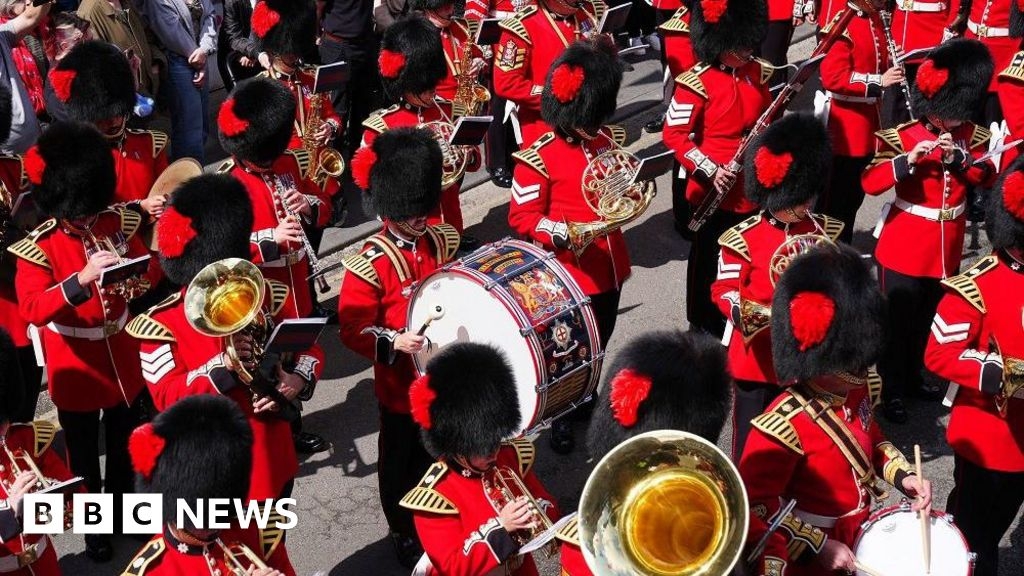 Coldstream Guards return to Berwick to mark 375th anniversary