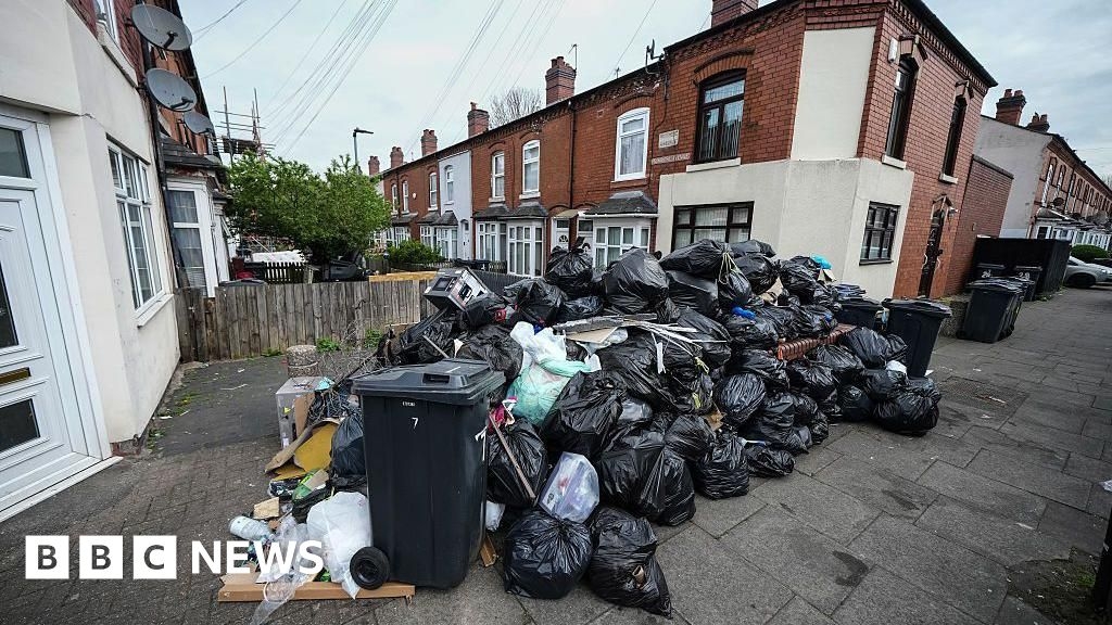 More than 12,800 tonnes of uncollected rubbish in Birmingham, council says