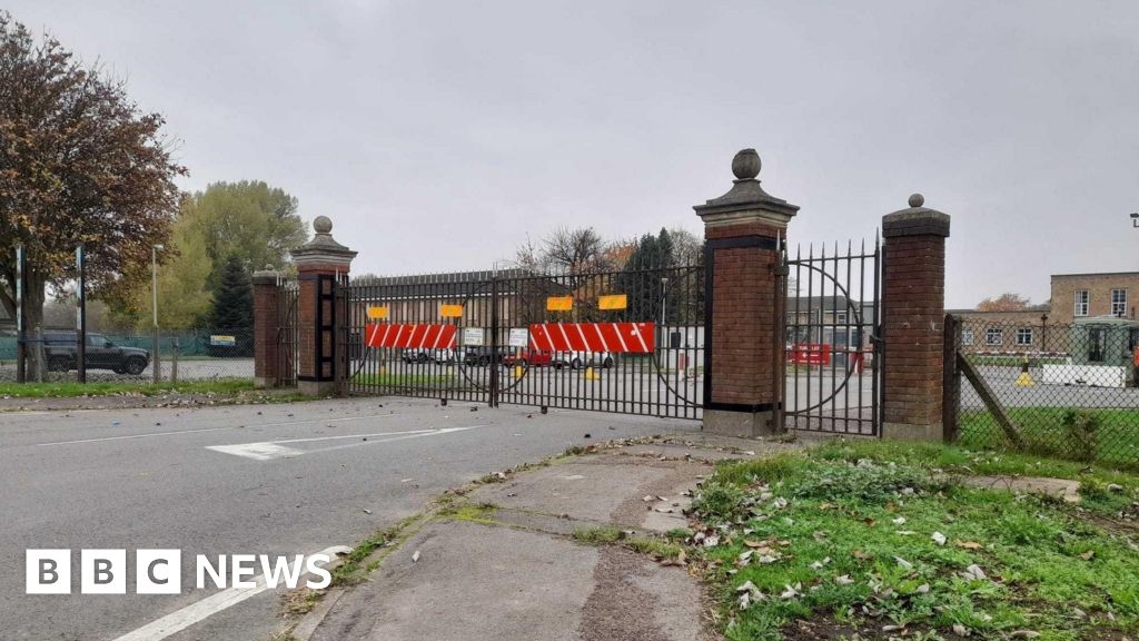 RAF Scampton: West Lindsey District Council hopes to buy site by November