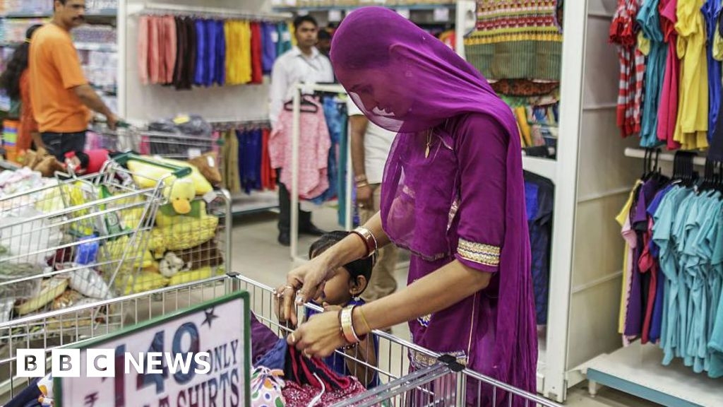 India GDP: Growth at 7.4% faster than expected in fourth quarter