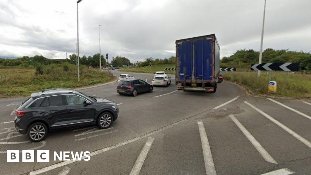 Man in his 70s dies after crash at roundabout near Milton Keynes