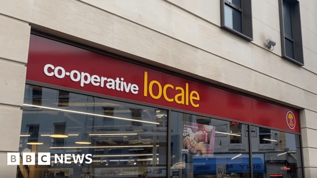 Two teens arrested after alleged theft and threats to shop staff