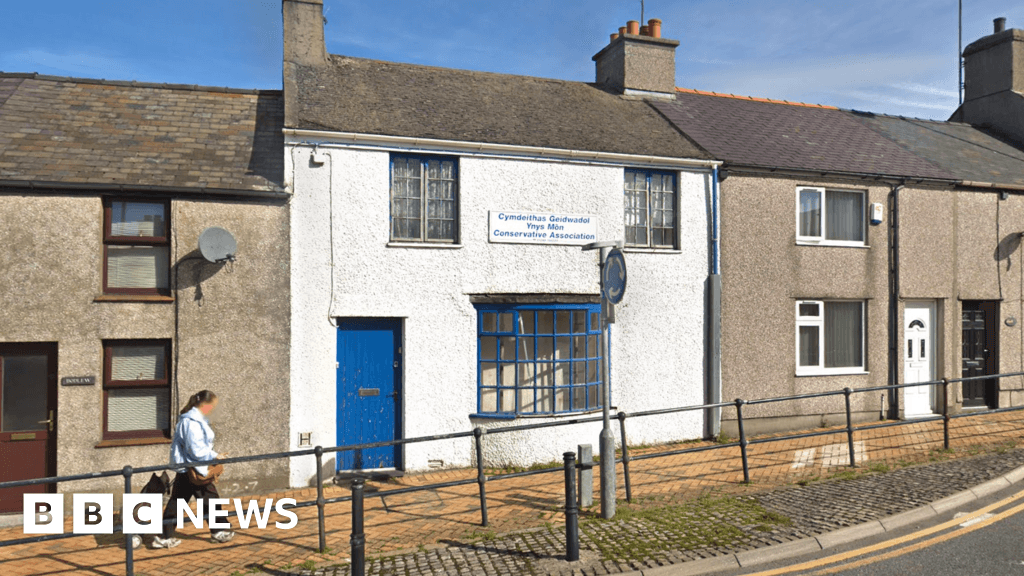 Questions over sale of Tory office in north Wales