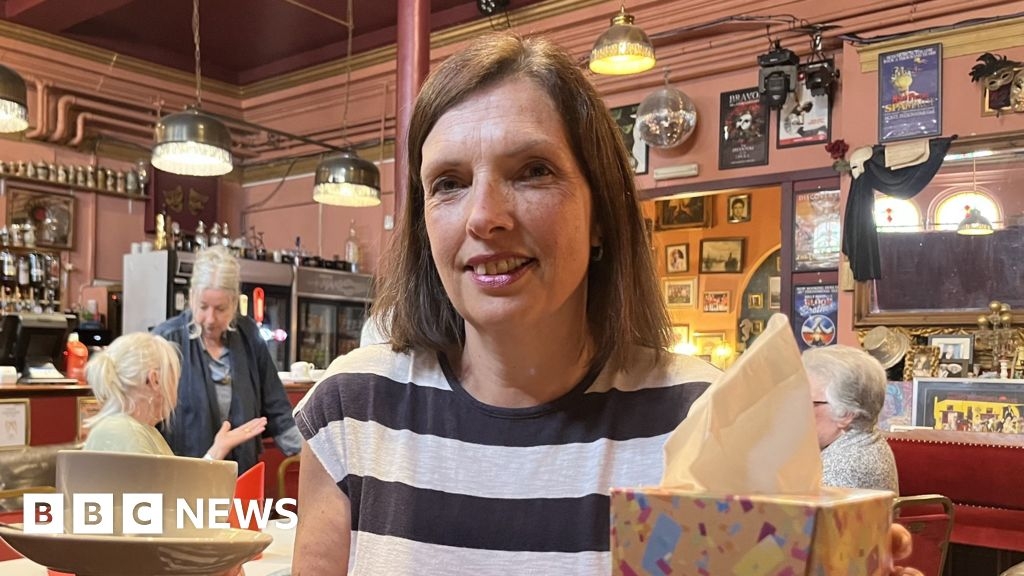 Talking, crying and laughing at Gorleston bereavement cafe