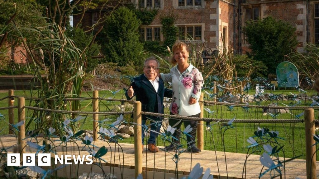 Warwick Davis's wife died hours before London hospital discharge