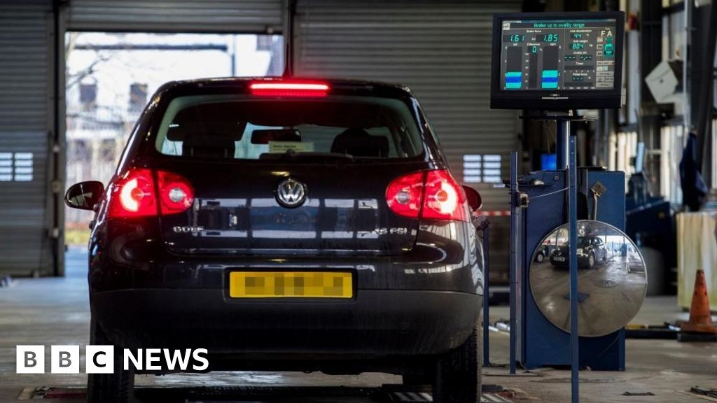 Northern Ireland: MOT test exemptions extended to manage waiting times