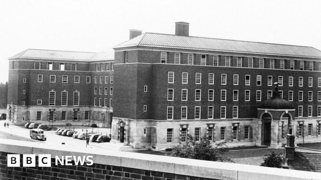 Last council meeting held at historic Nottinghamshire County Hall