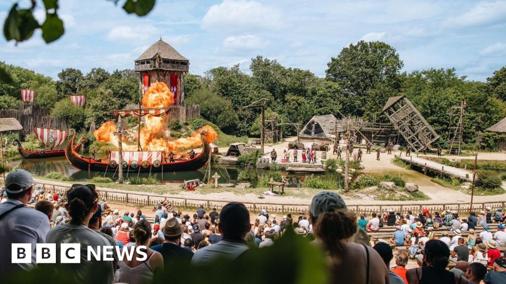 Puy du Fou launch consultation on history theme park proposal