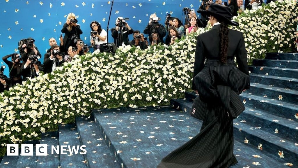 BBC News weekly quiz: Which star showed off her baby bump at the Met Gala?