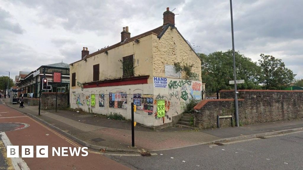 Bristol investigation launched after derelict Fishponds pub blaze