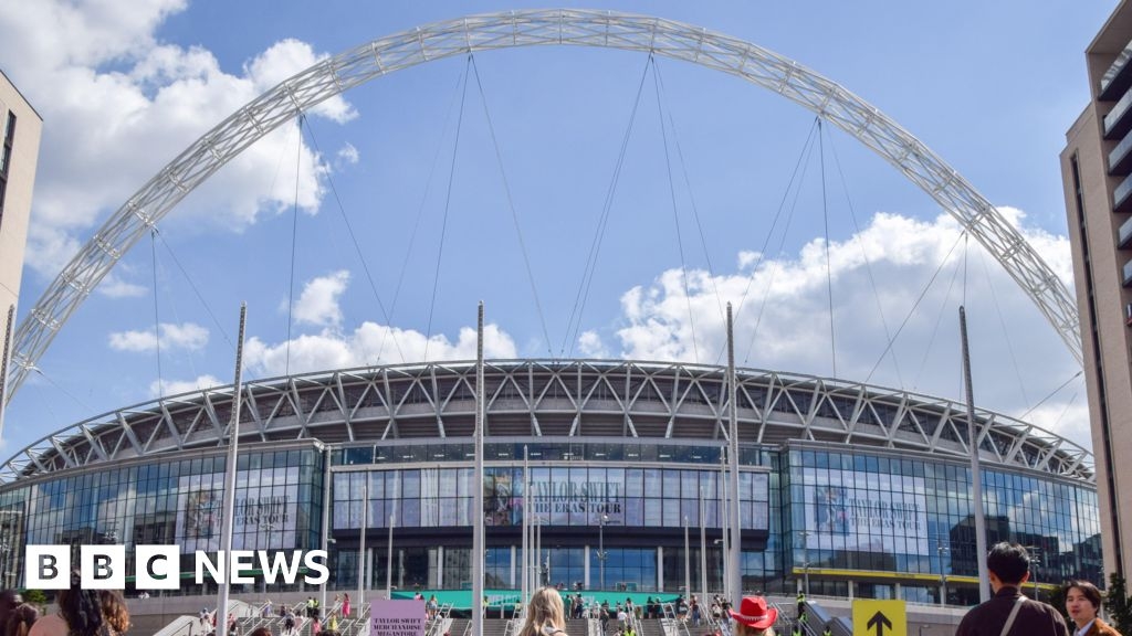 AFC Whyteleafe look forward to 'amazing' FA Vase Wembley final