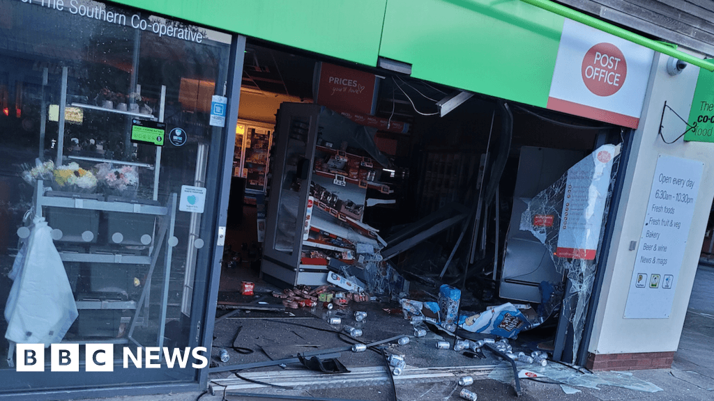 Ram raiders snatch cash machine from Devon Co-op store