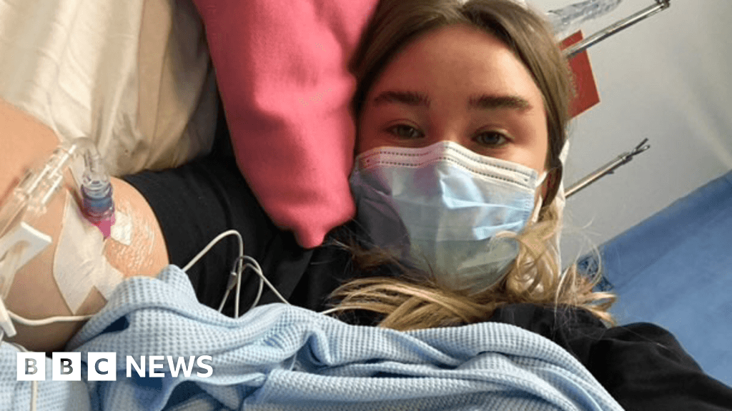 'Classmates threw Snickers at me to test my peanut anaphylaxis'