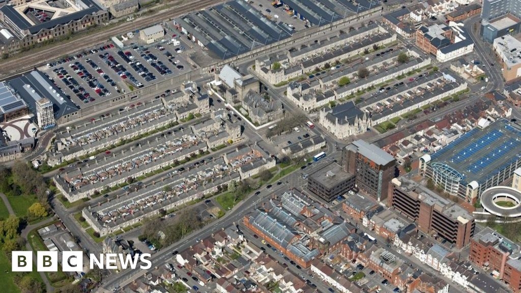 Swindon Borough Council to spend £250m on improving housing