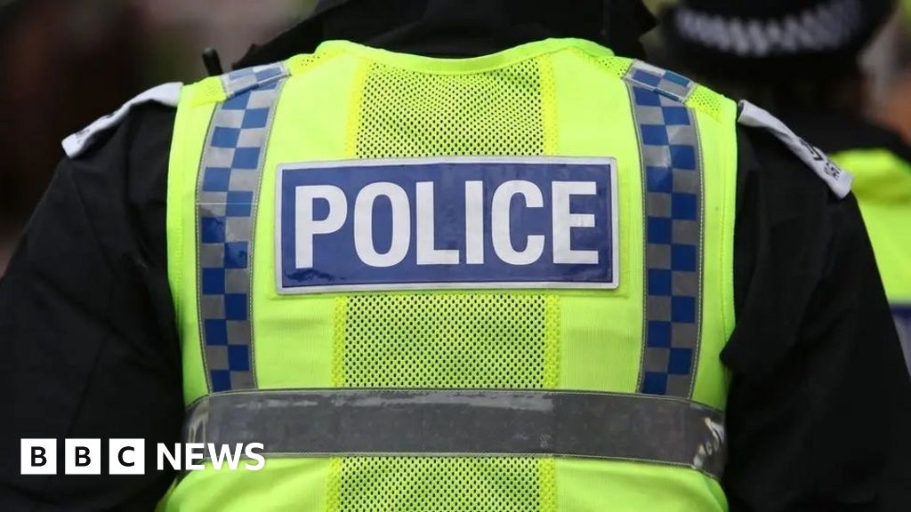 Pedestrian in serious condition after struck by car in Gorleston