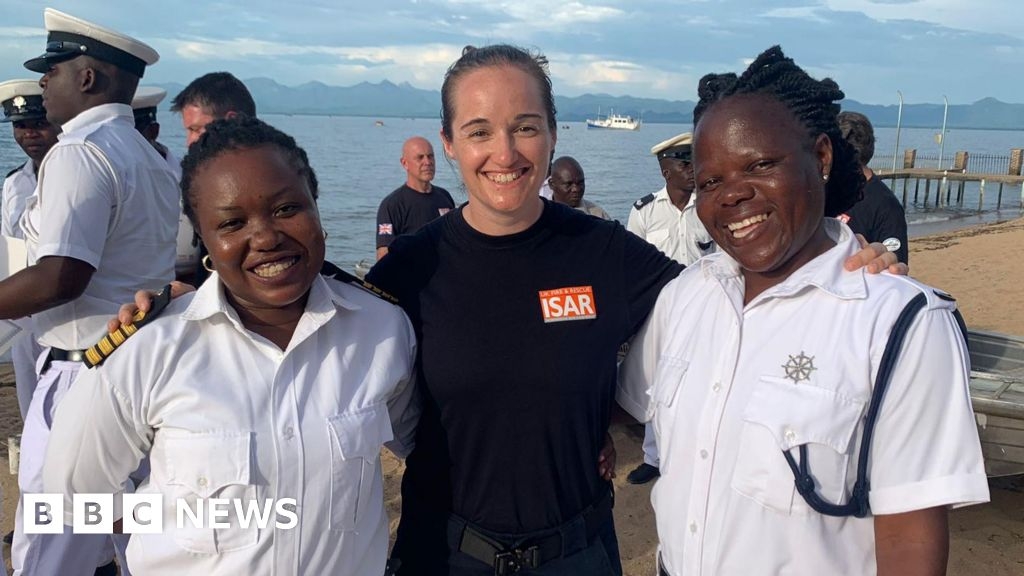 London Fire Brigade firefighters train first responders in Malawi