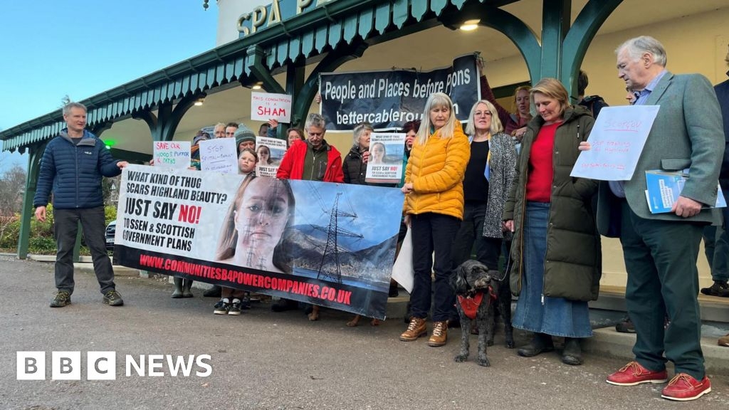 Strathpeffer protest against route of upgraded powerline