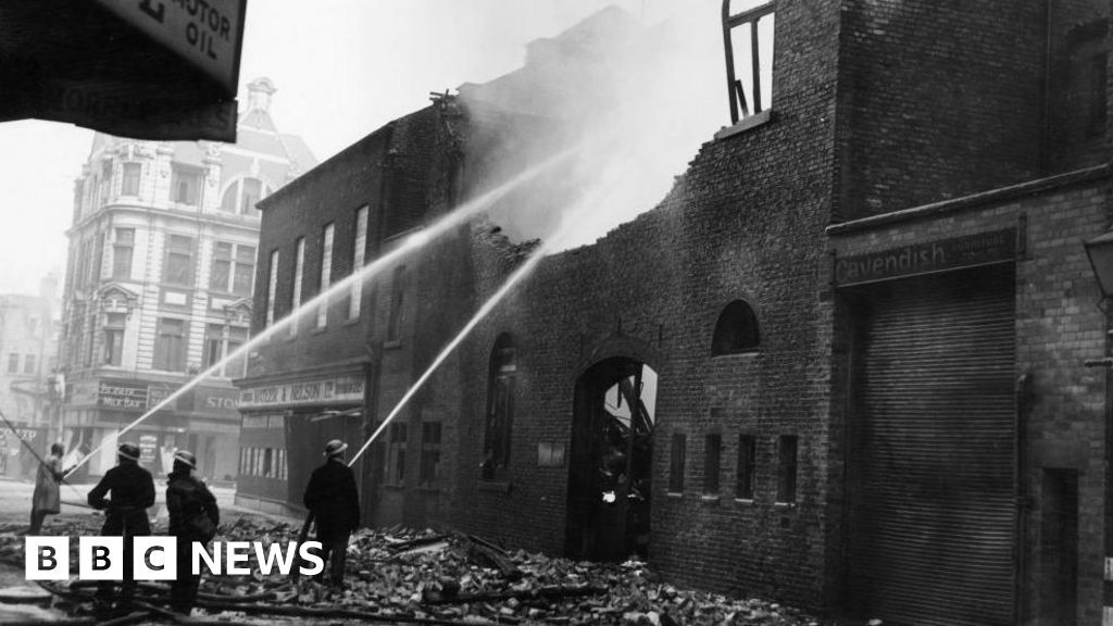 MP calls for Hull Blitz report to be released after 83 years