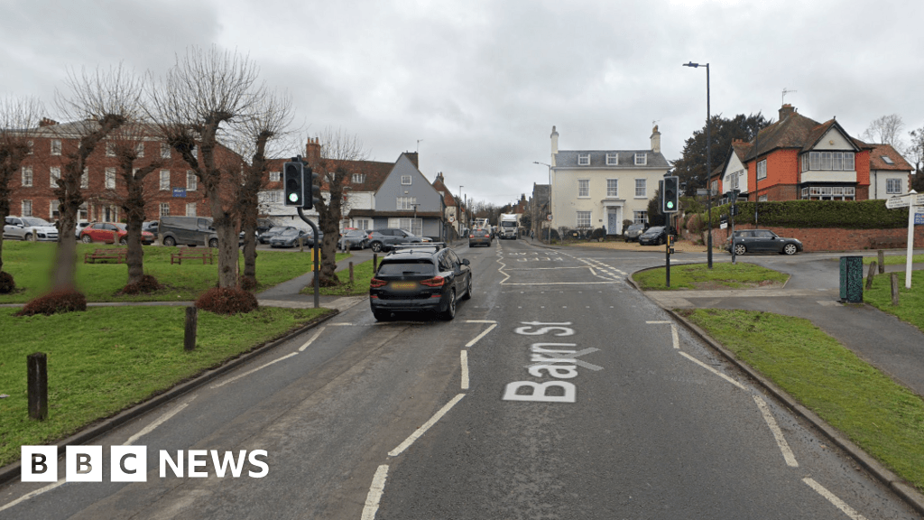 Marlborough: A346 closed to refurbish 'end of life' crossing