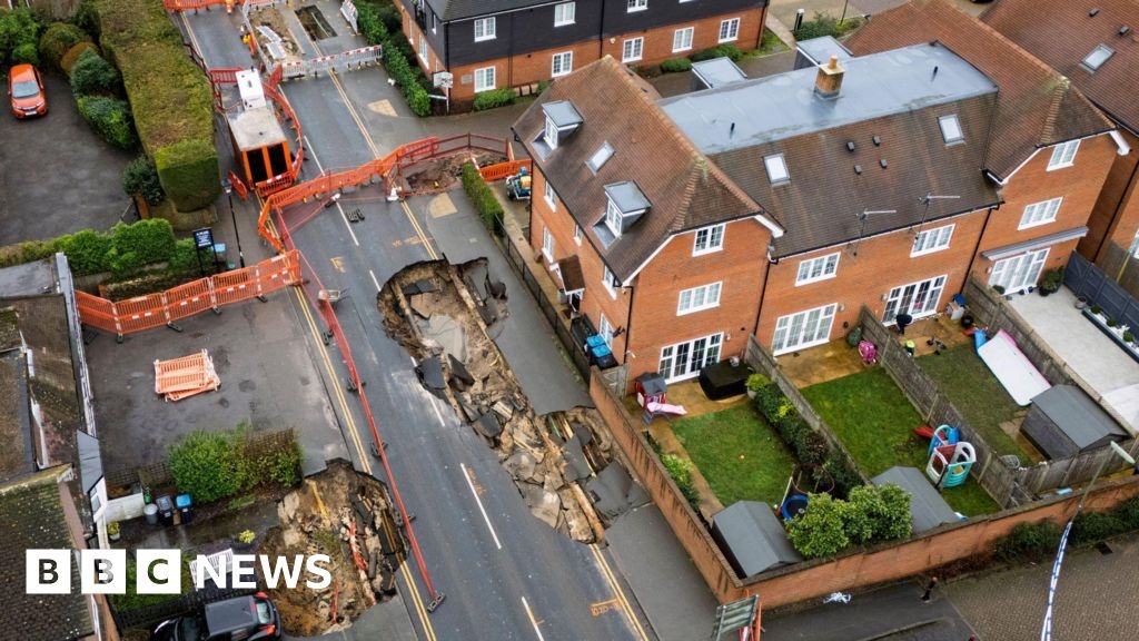 Godstone sinkhole: Families set to return home after evacuation