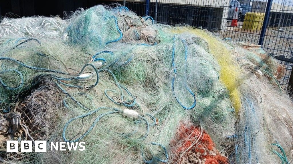 One tonne of fishing gear collected in Lowestoft to be recycled