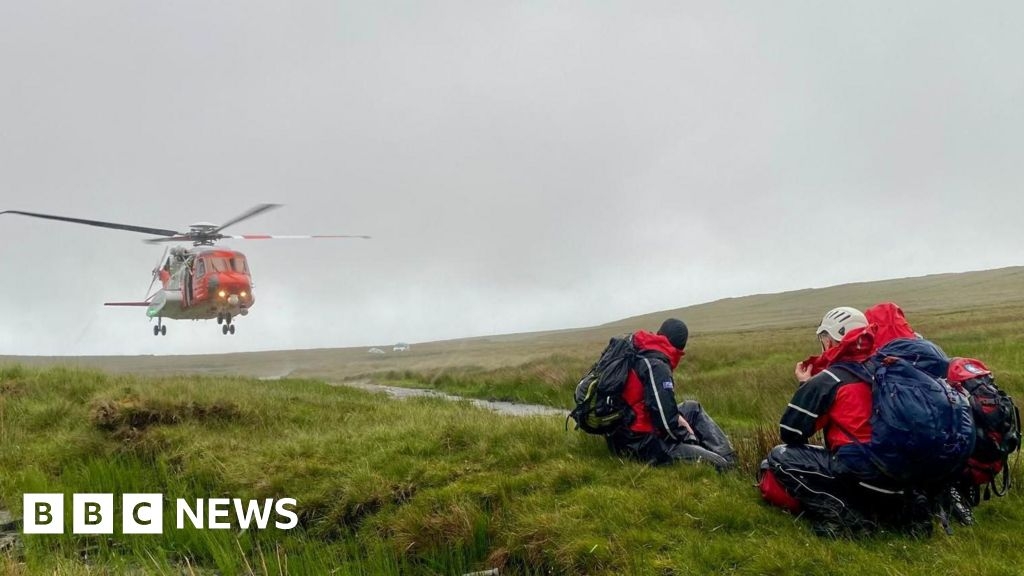 County Sligo: Four men rescued from Benbulben mountain
