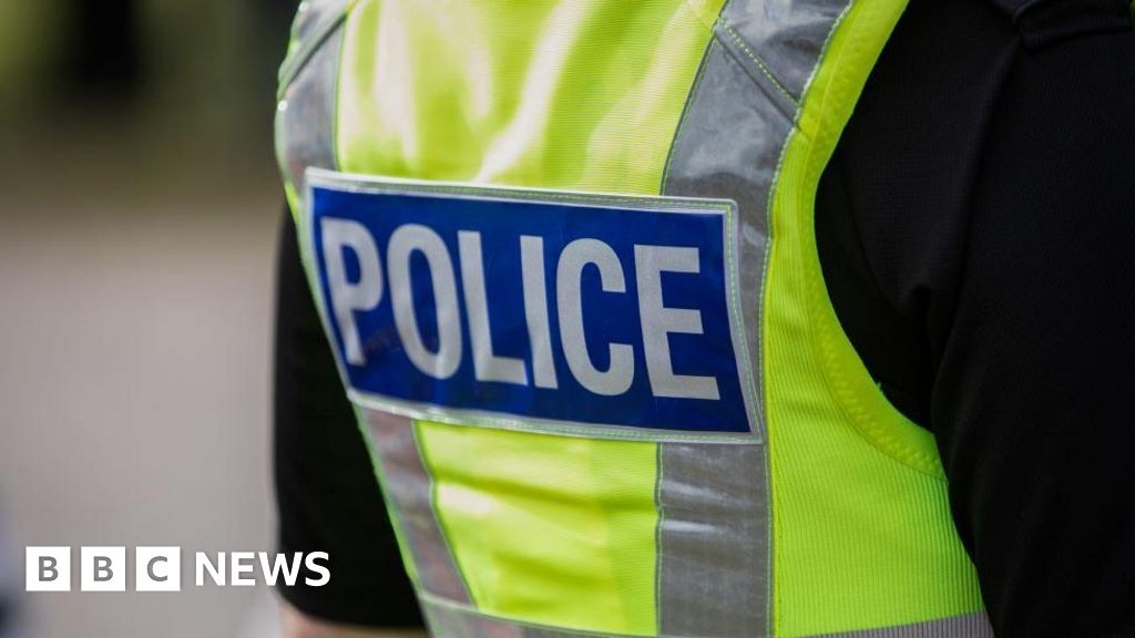 Lincolnshire Police warns it could cut 200 officers
