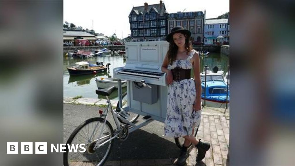 Devon woman on 'piano bike' tour of the UK comes to Kent