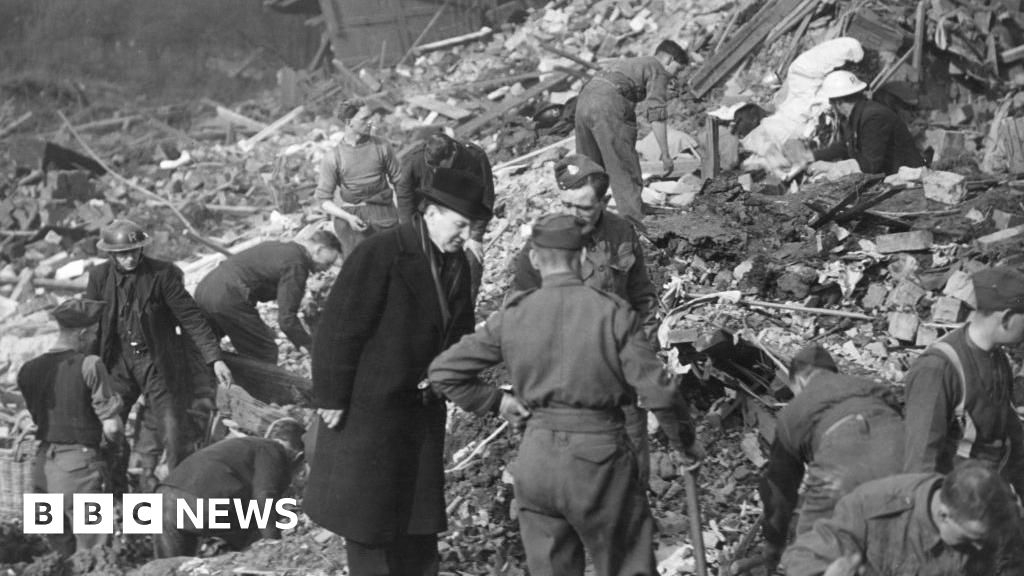 'Mystery' of Hull Blitz report classified for 100 years