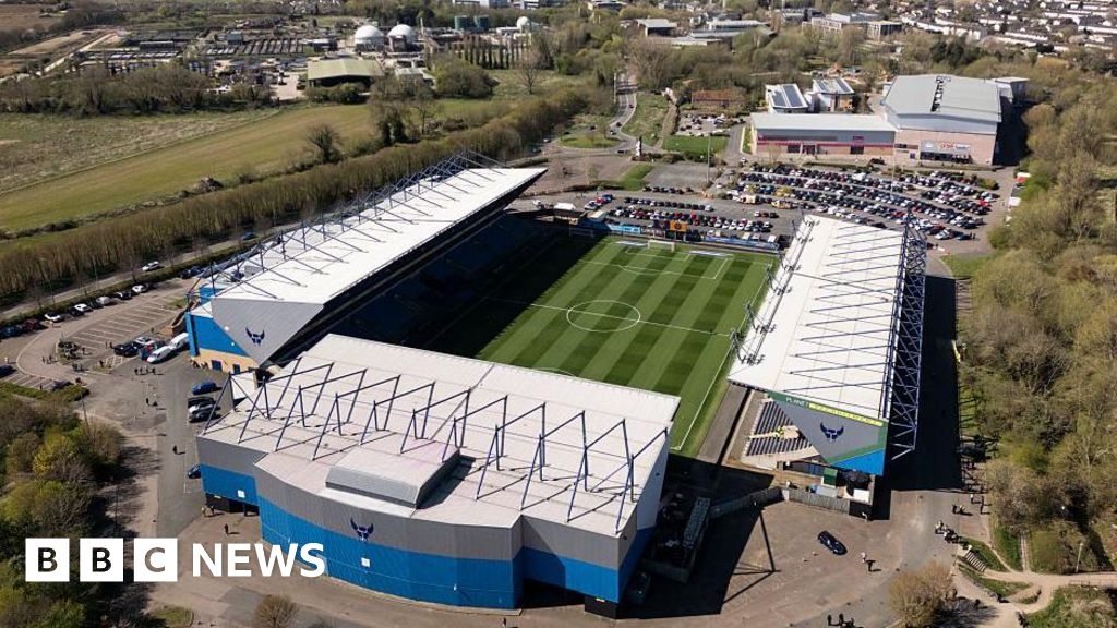 Kassam Stadium extension 'reinforces' Oxford United's move need