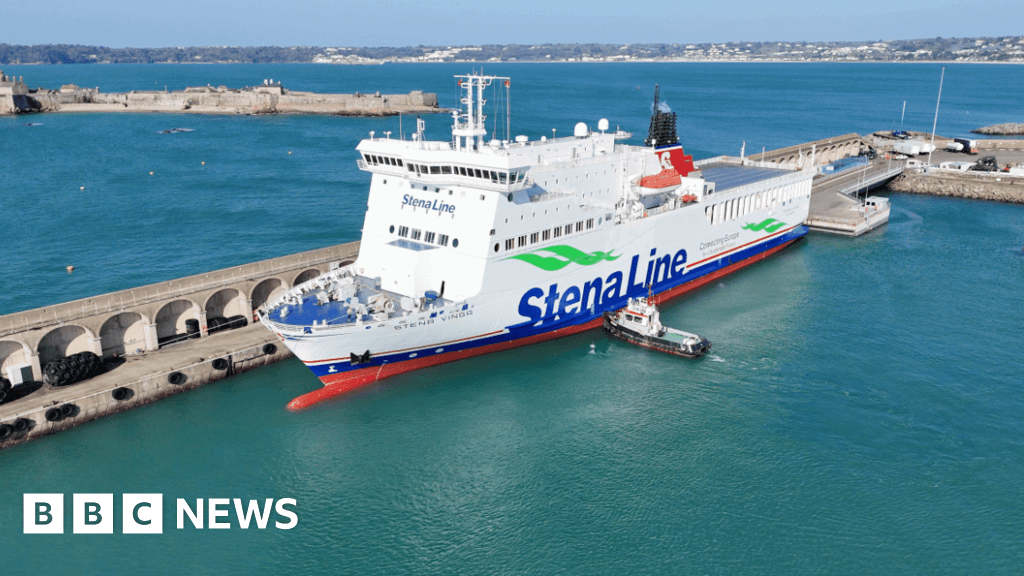 Extra ferry trip between Jersey and Guernsey for Muratti final