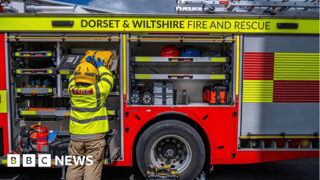 Firefighters tackle 400 tonnes of burning rubbish in Wareham