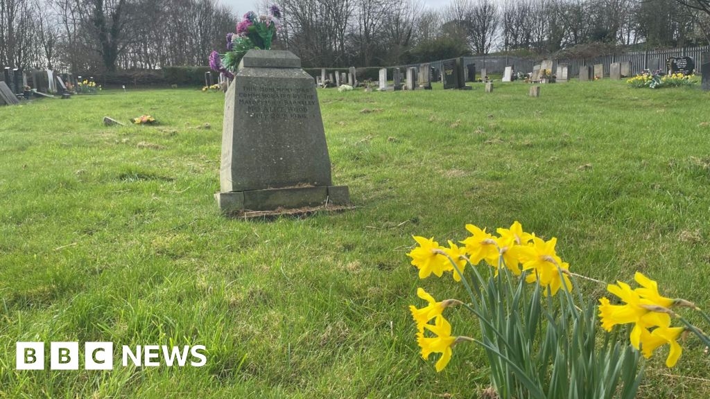 Barnsley memorial to stillborn babies to be refurbished