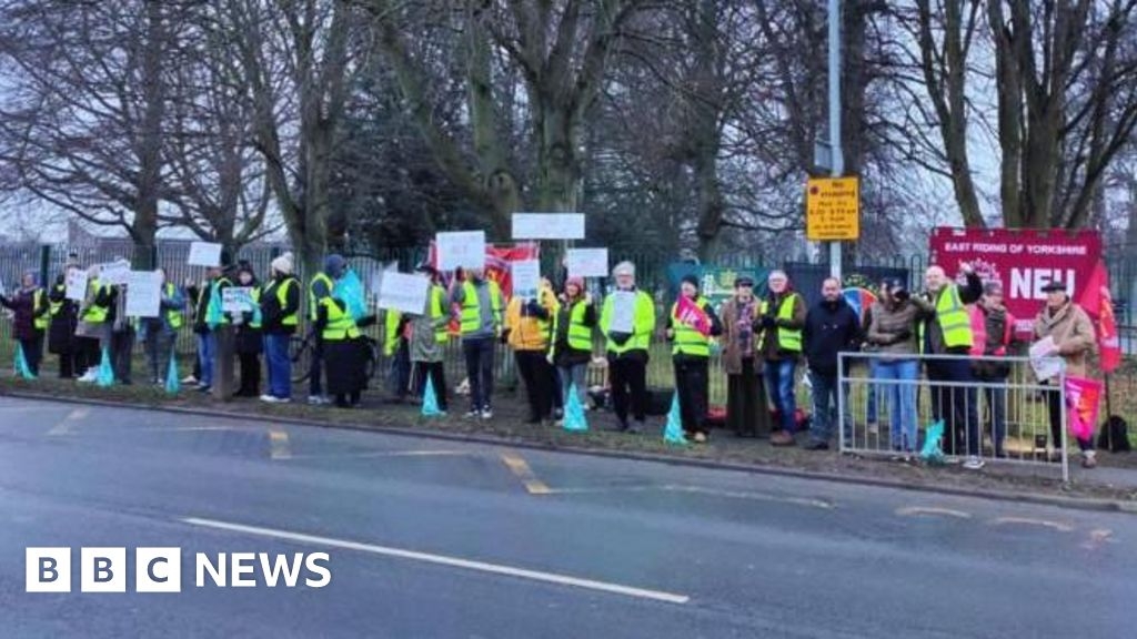 Cottingham High School teacher strike ends after talks