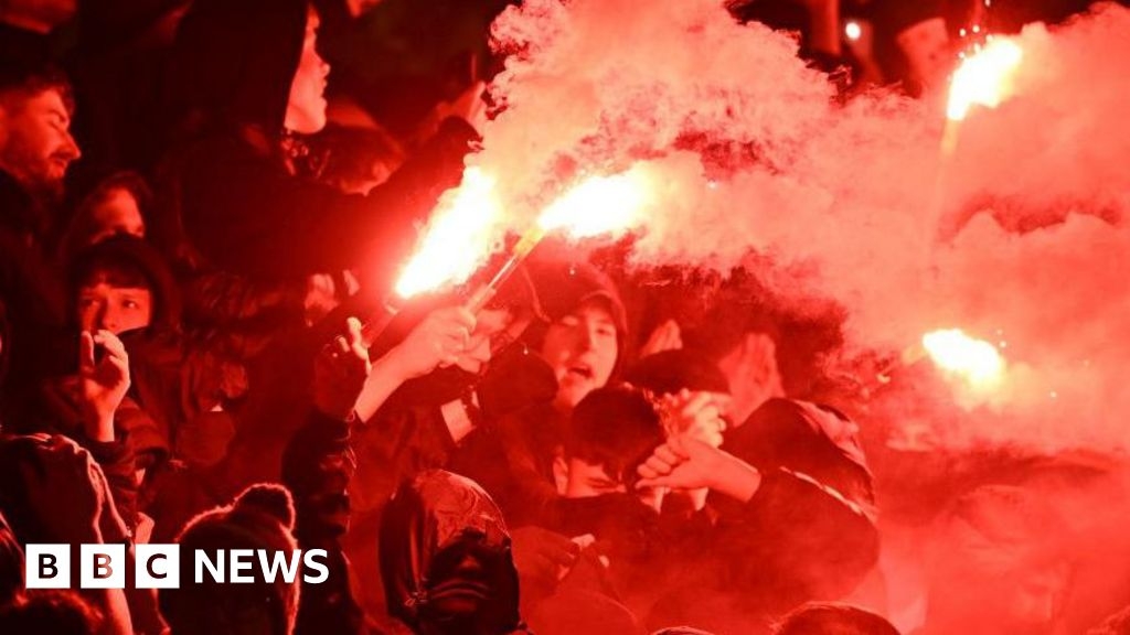 Football clubs demand tougher bans for pyro fans